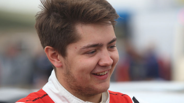 FORMER CLIO CUP DRIVER, OLLIE PIDGLEY JOINS JCW CLASS FOR 2018