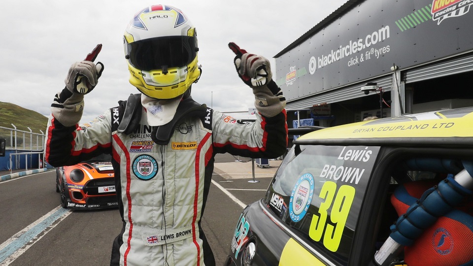 RESURGENT BROWN SECURES DOMINANT KNOCKHILL WIN