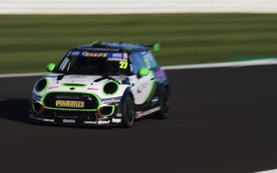 HARRISON LEADS THE WAY IN SILVERSTONE QUALIFYING