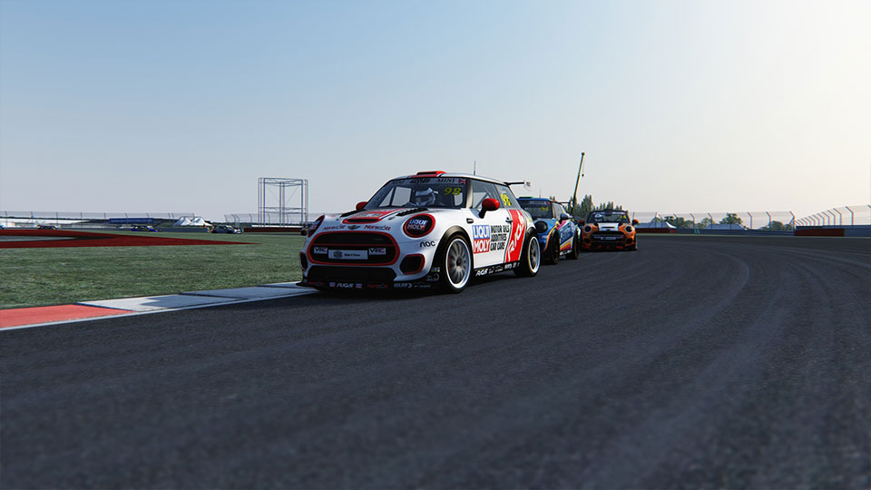 BRENNAN TAKES FIRST MINI ESERIES WIN AMIDST EPIC BATTLES AT SILVERSTONE