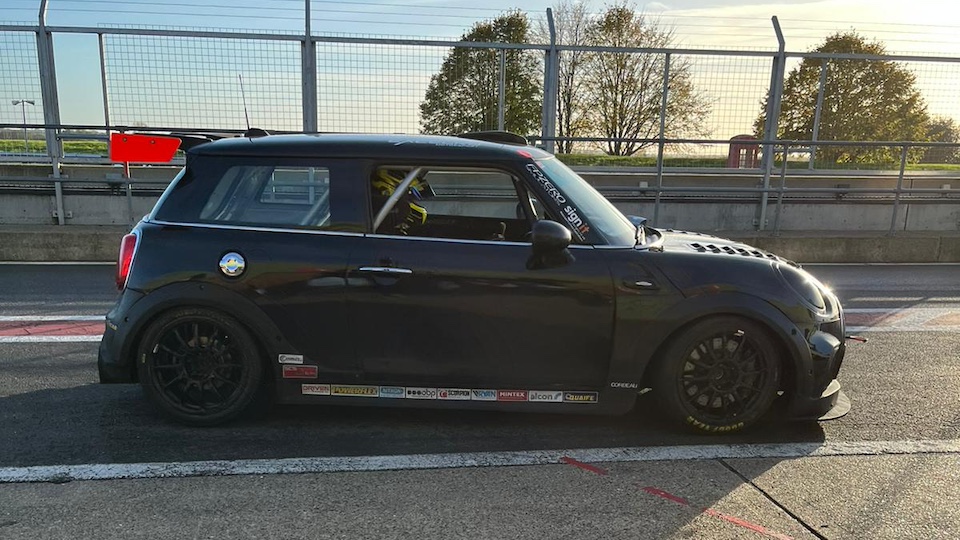 SUCCESSFUL TRACK DEBUT FOR NEW JCW SPORT MACHINE